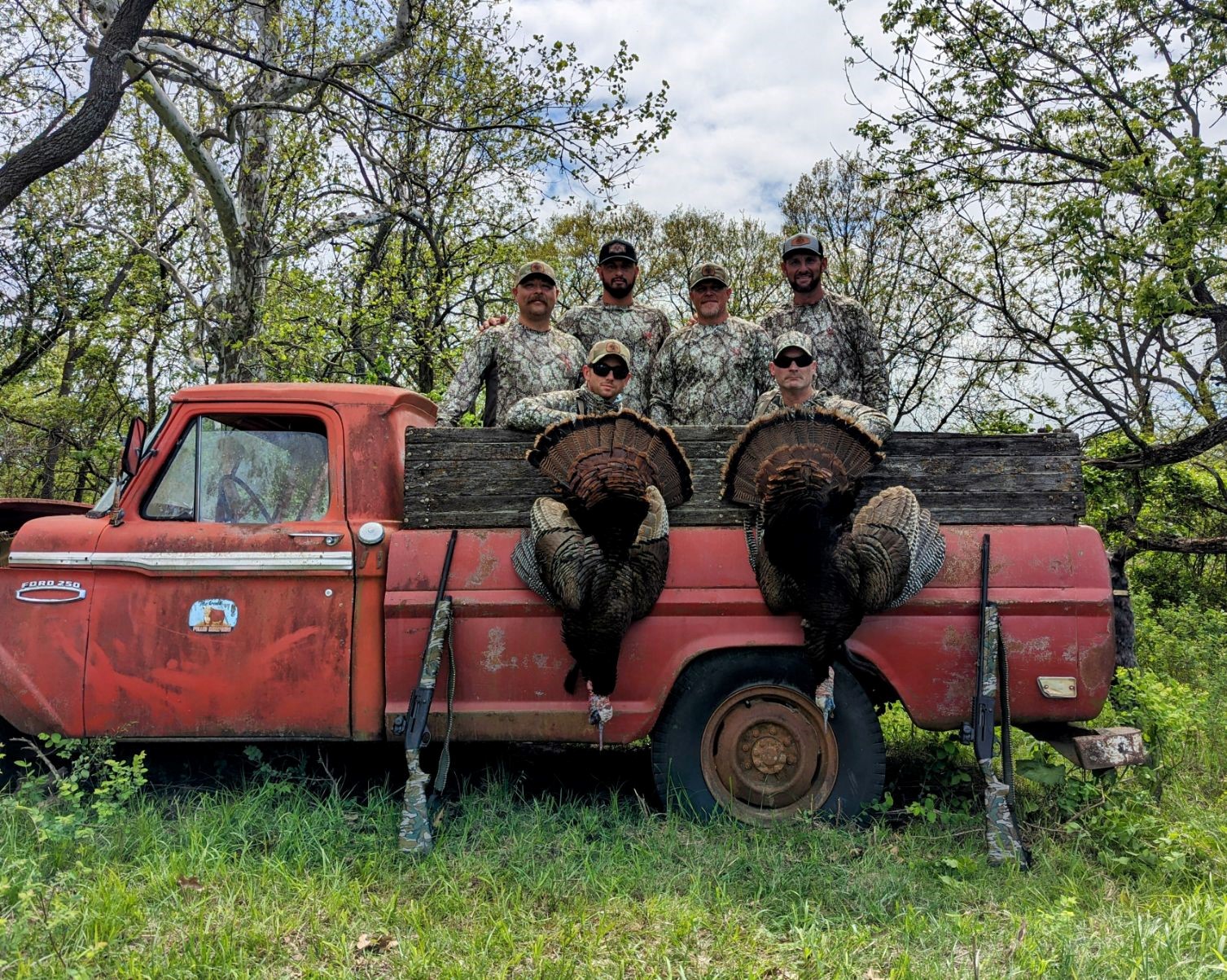 veterans with their harvested turkeys in Kansas